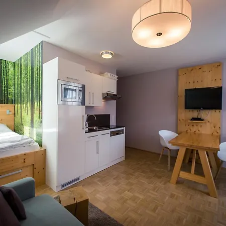 Lovely With Balcony アパート Turracher Hohe